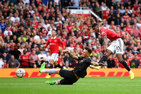 man utd live totalsportek  Follow all the action right here